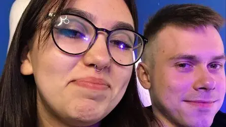 EvaAndMikhel's live cam