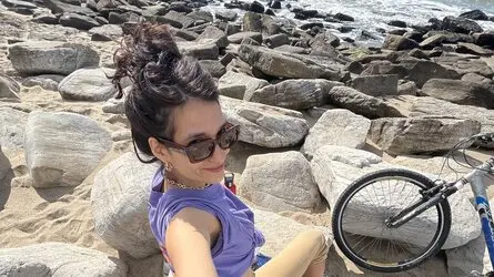 IrissPurple's live cam